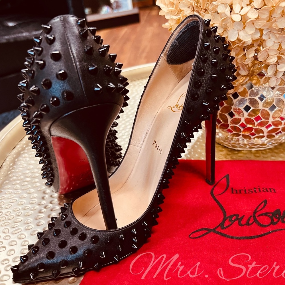 Christian Louboutin Red Bottoms in Black Leather with Black Spikes size 40